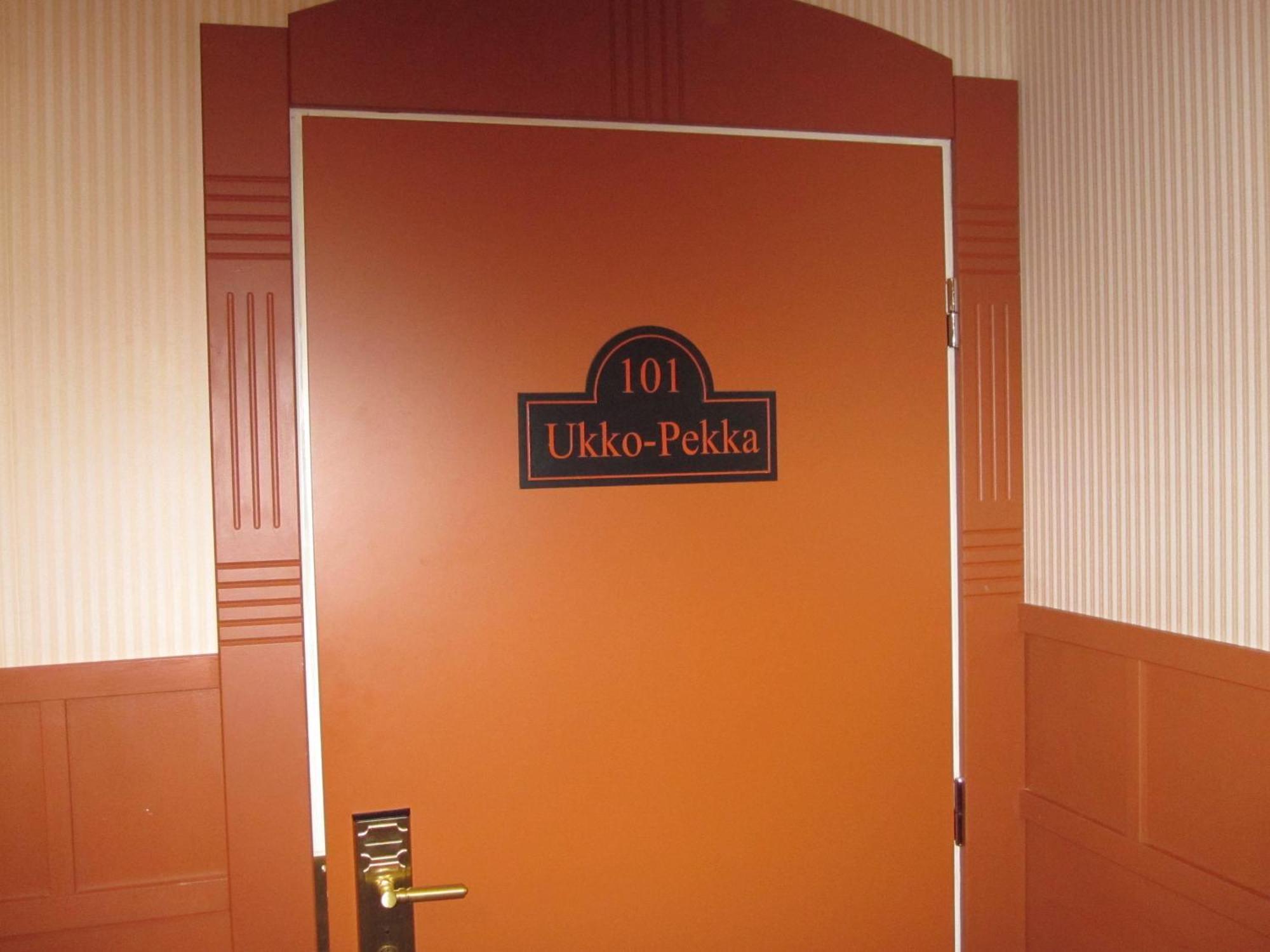 Hotel Hotelli-ravintola Alma 4*